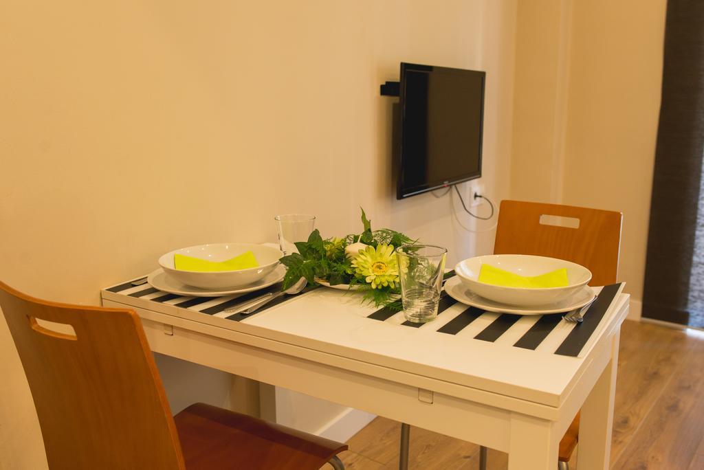 AB Apartamentos Trinidad Málaga Habitación foto