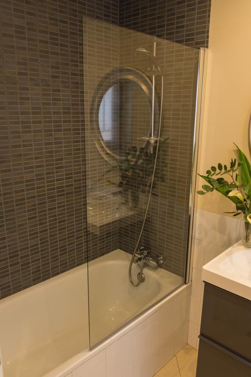 AB Apartamentos Trinidad Málaga Habitación foto
